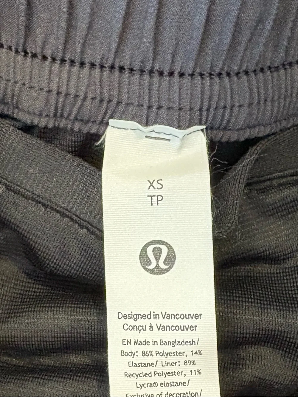 Lululemon Pace Crush High-Rise Short 2.5" in Black, Size XS - Picture 4 of 4